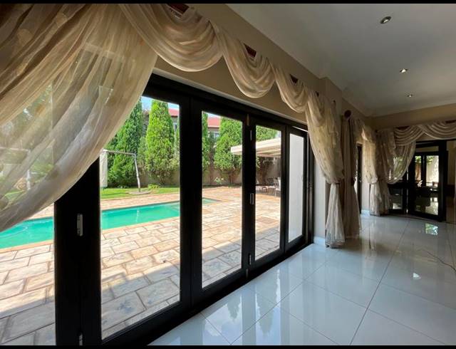 5 BEDROOM PROPERTY TO RENT IN MIDSTREAM ESTATE